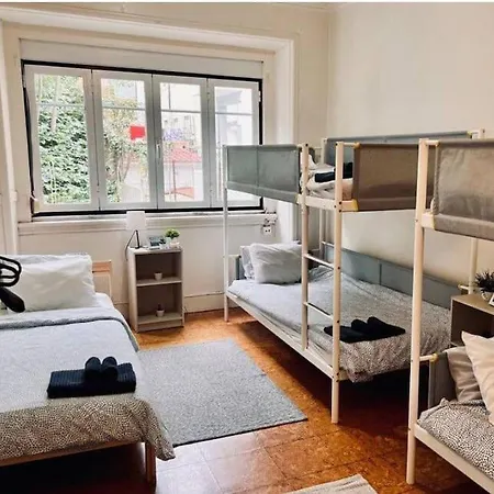 Cozy In Apartment Lissabon