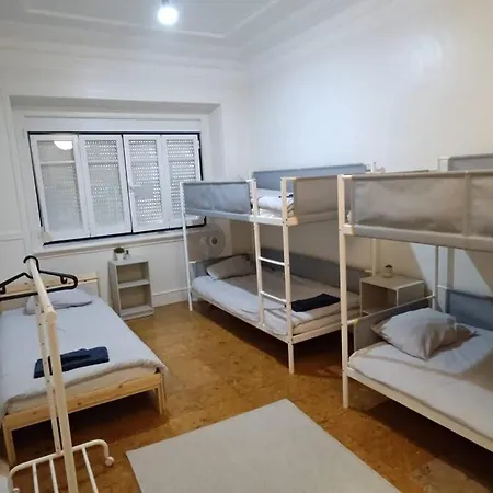 Cozy In * Лісабон